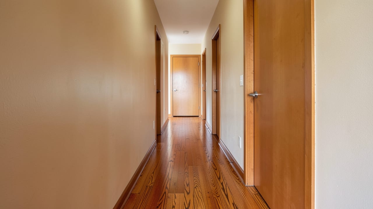 Hallway Mold Remediation in Claymont, DE in Claymont
