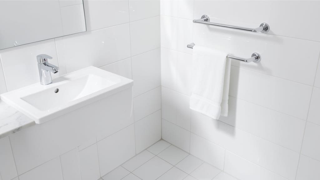Best Practices for Safe Mold Removal in Randolph Healthcare Facilities