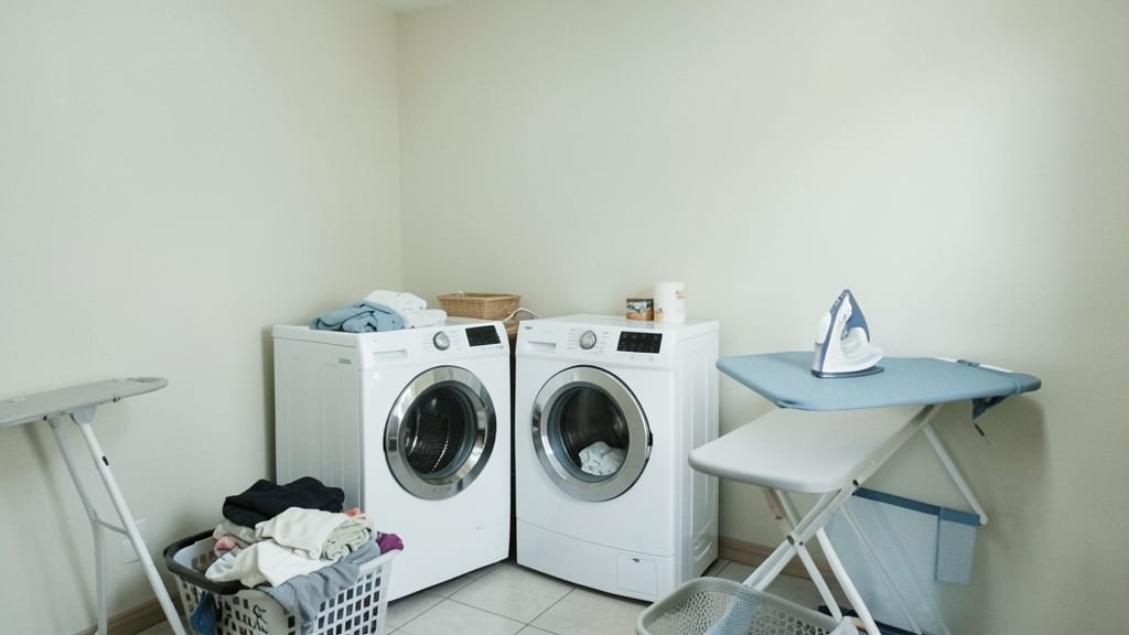 How to Clean and Maintain Bathroom Exhaust in Redondo Beach