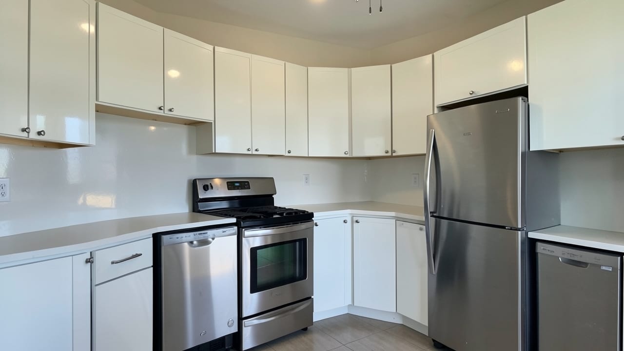 Kitchen Mold Cleanup in Yarmouth, MA in Yarmouth